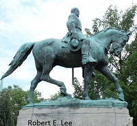 RobertELEE statue
